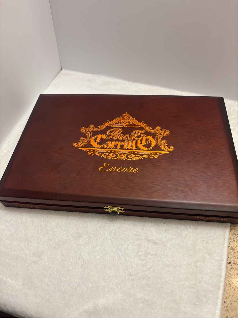 Perdomo Enclave Wooden Cigar Box - Brown with Gold Logo